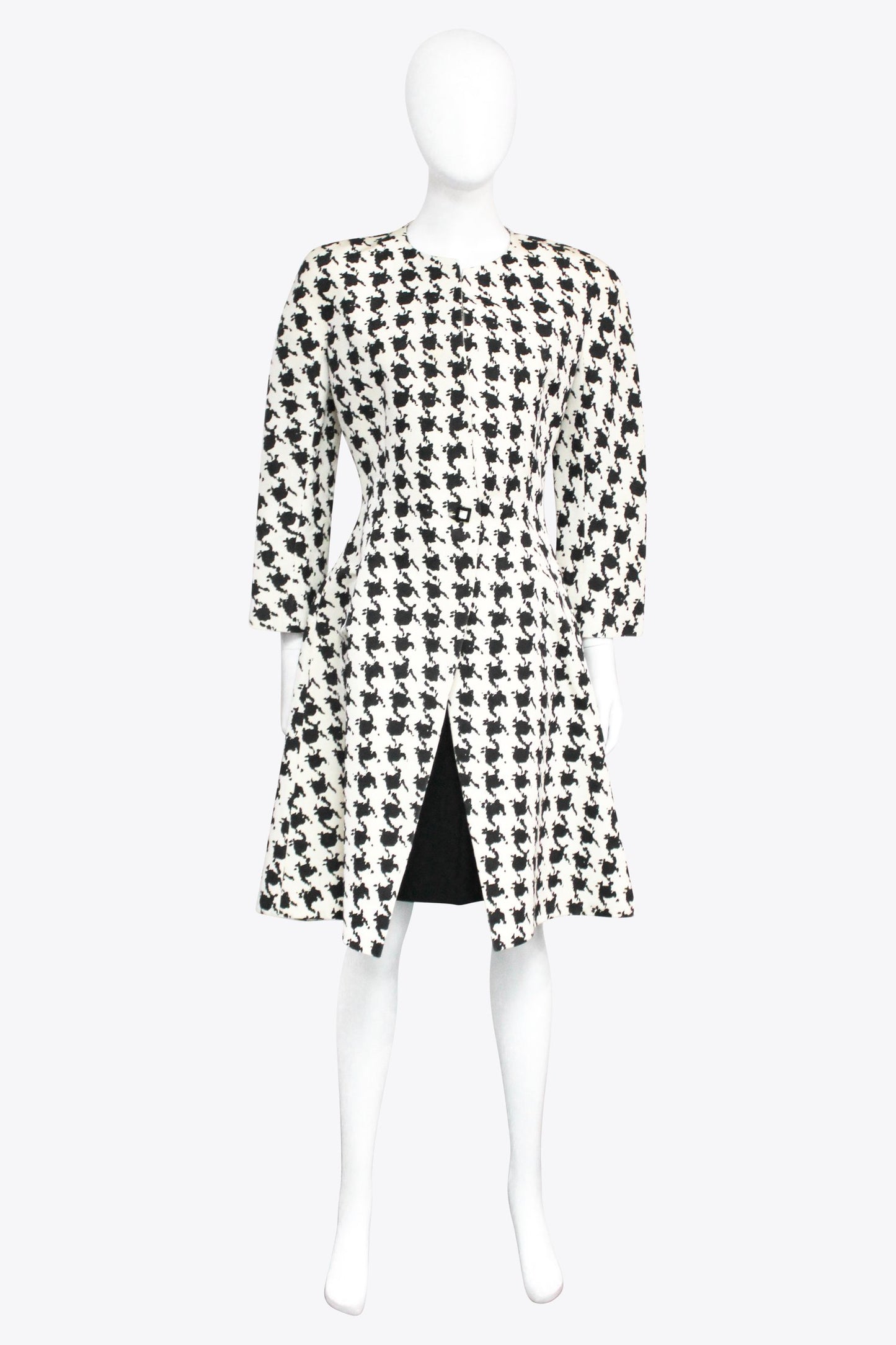 Chalk Houndstooth Black & White Coat