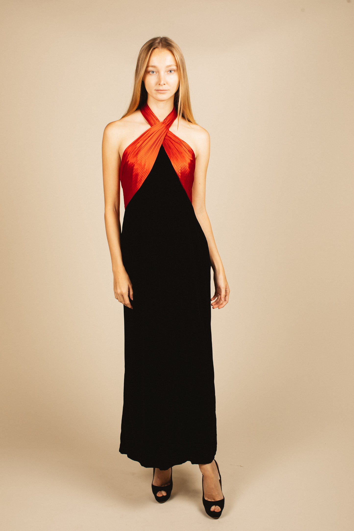 Oscar de la Renta Black Velvet Gown With Red Halter