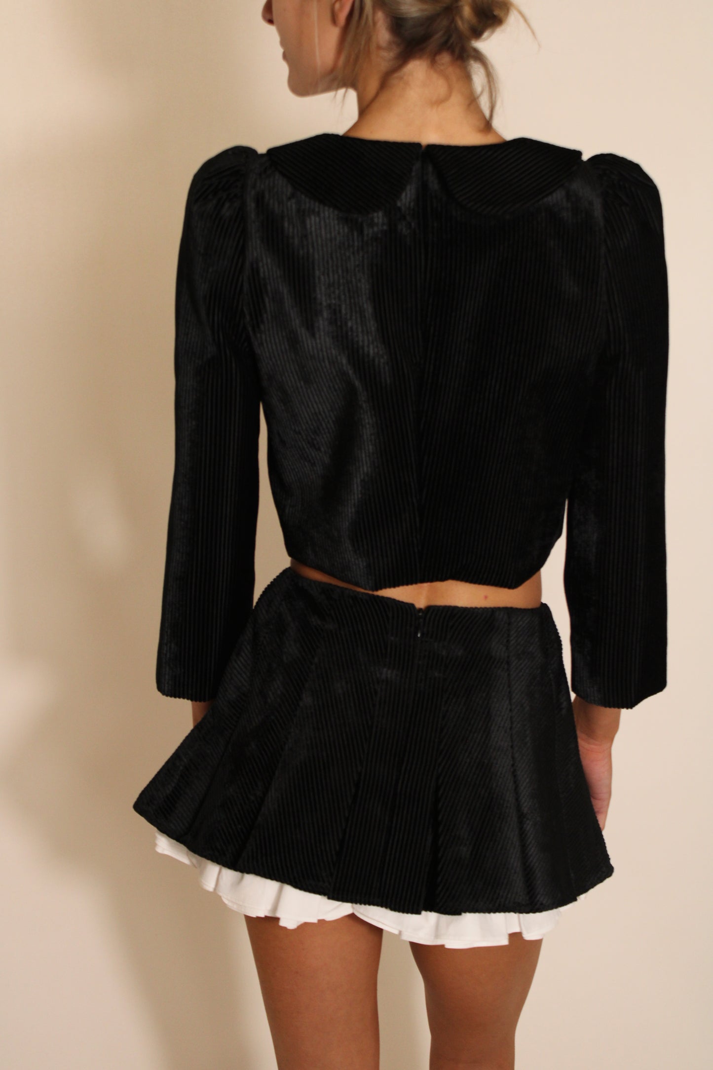 ShuShu Tong Black Ribbed Skirt Set