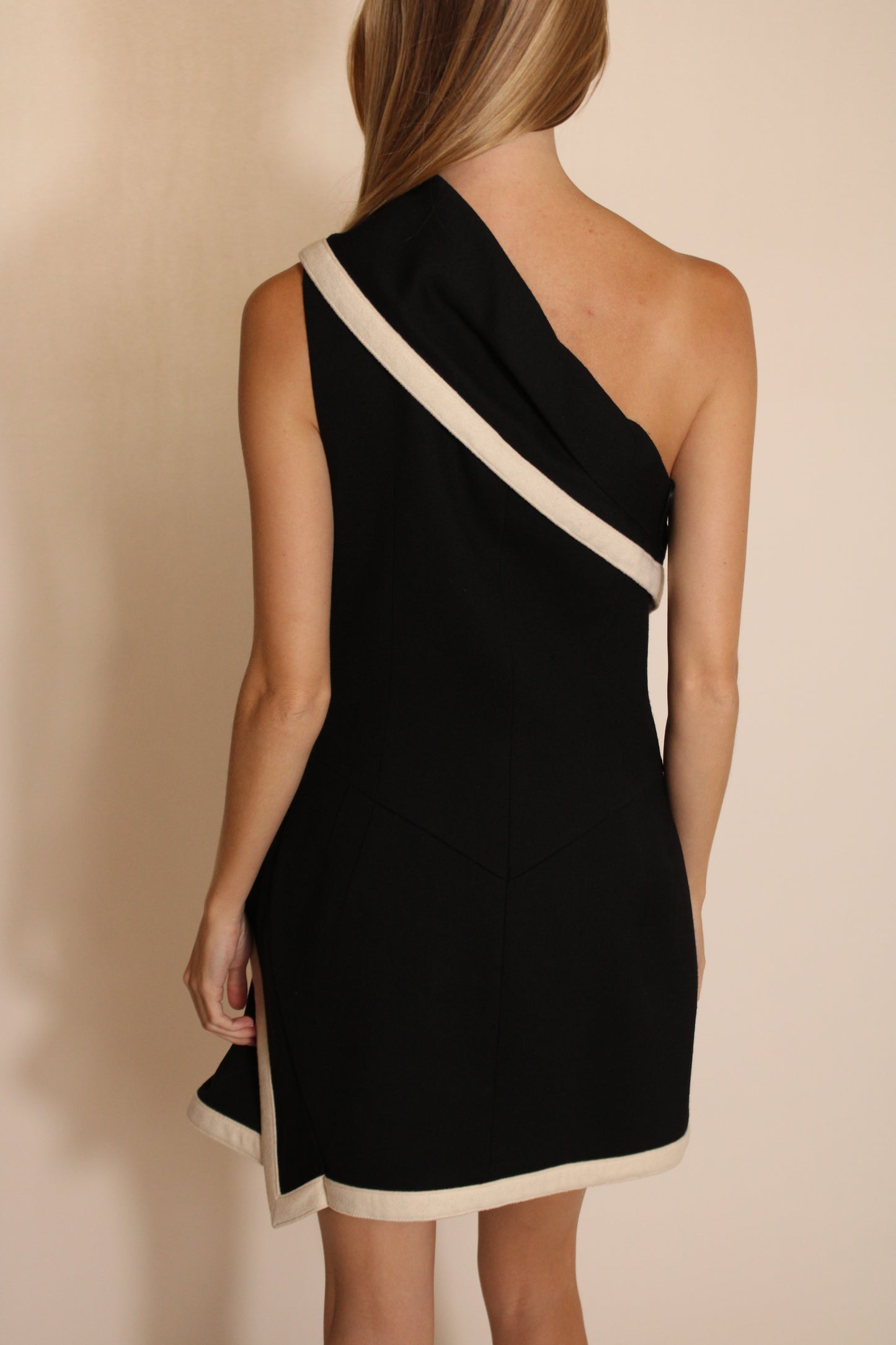 Alexander McQueen Black With White Piping One Shoulder Dress