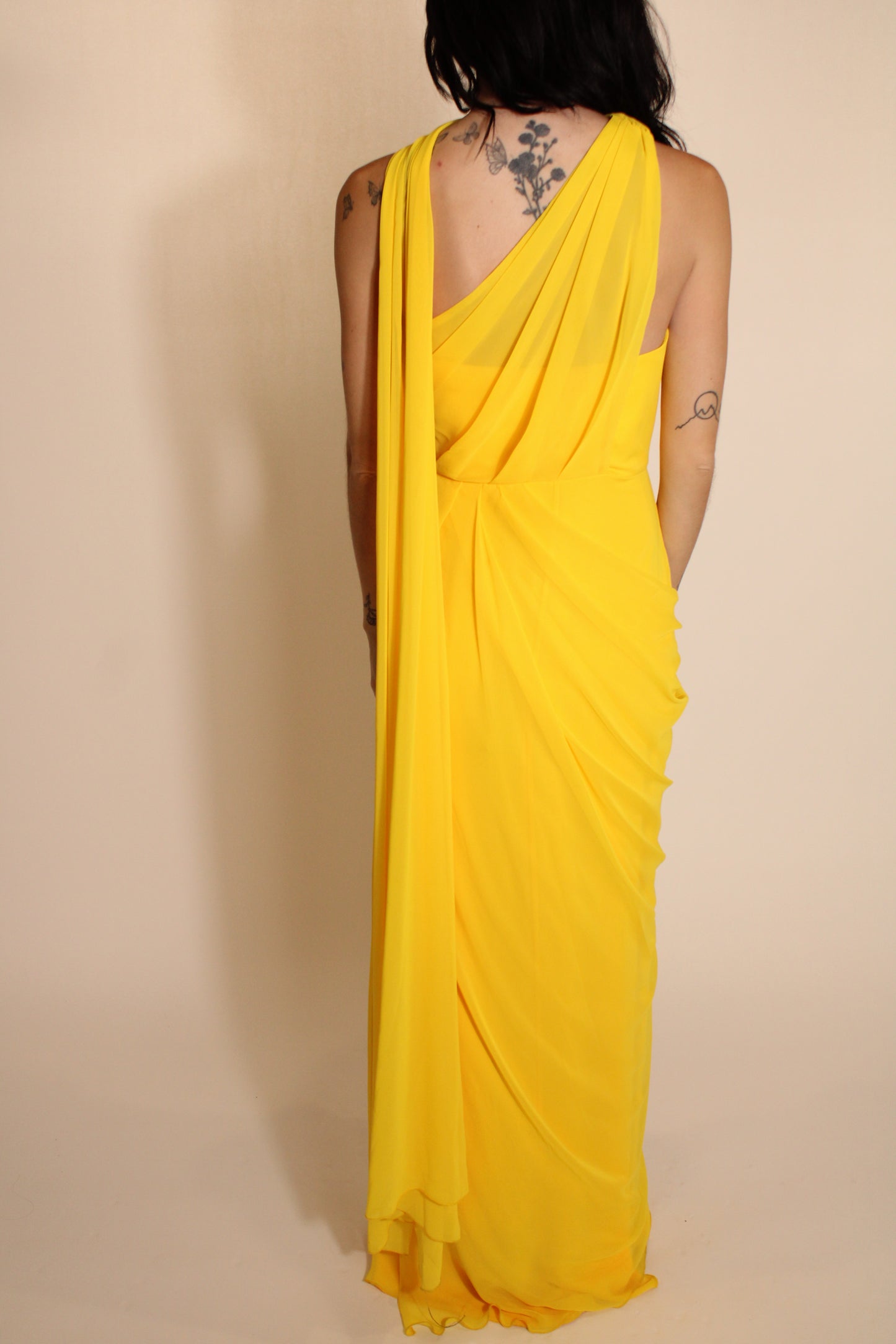 Vera Wang Yellow One Shoulder Gown With Neck Scarf